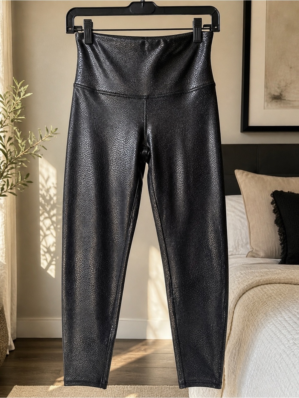 Spanx Faux Leather Leggings 1X High Rise Black Textured Skinny